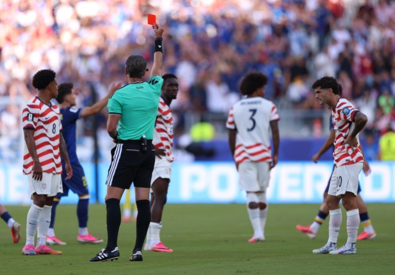 Referee