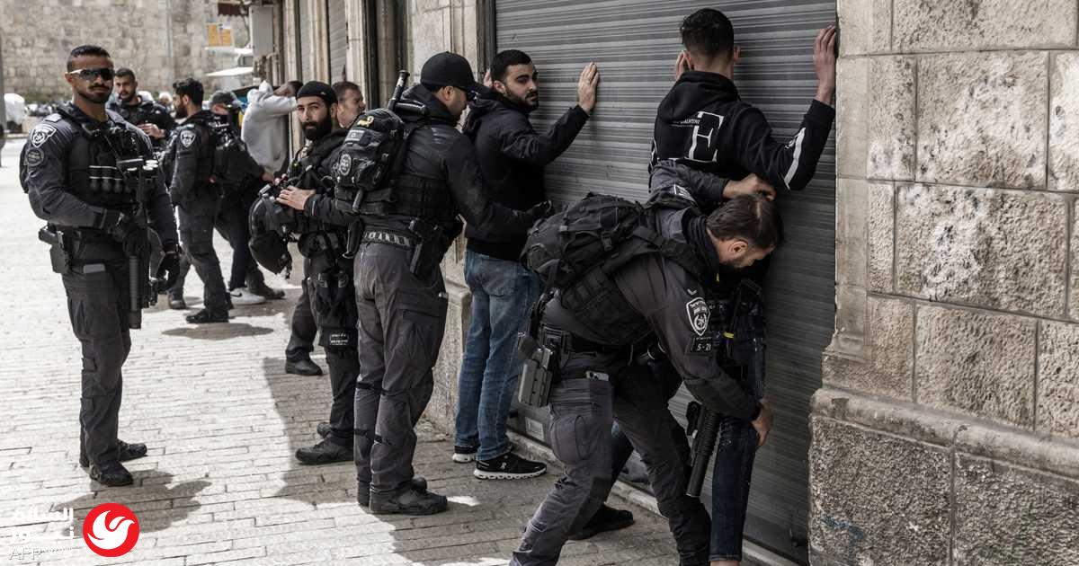 حملة مداهمات واعتقالات واسعة في بلدات شمال غربي القدس