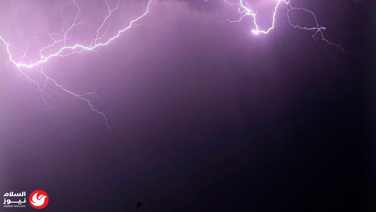 هبطت بسلام رغم تضرر مقدمتها: صاعقة تضرب طائرة هندية على ارتفاع 17 ألف قدم