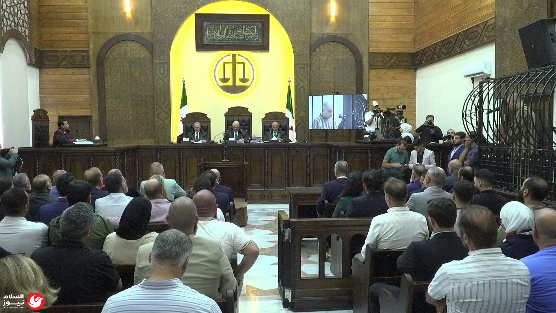 بعد أحكام الإعدام.. ما هي التحديات القانونية والواقعية التي تعيق ملاحقة رأس النظام السوري؟