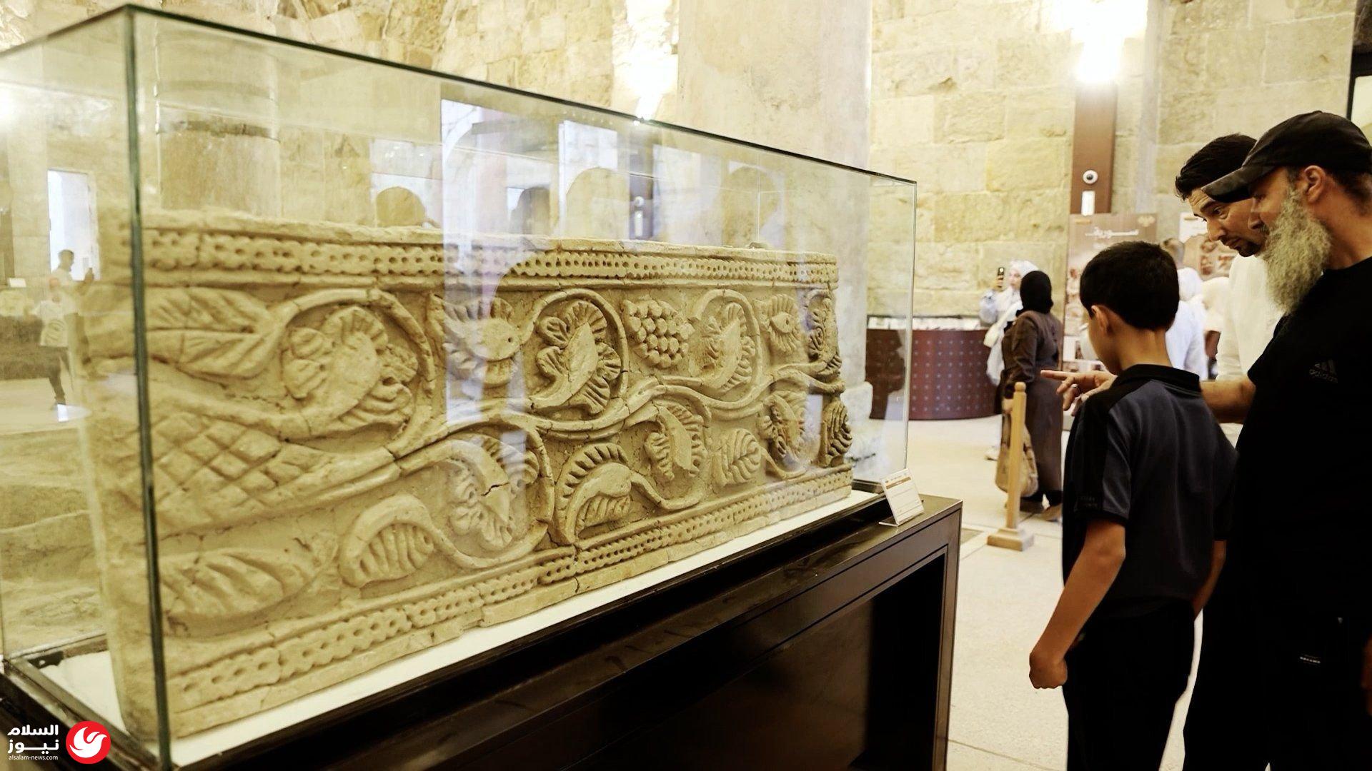 بعد 15 عاماً من التهريب.. دمشق تستعيد كنوزها الأثرية من فرنسا