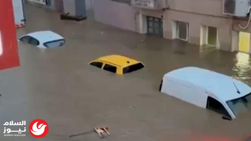 إسطنبول تحت الماء: عاصفة مطرية تاريخية تضرب المدينة بعد 41 عاماً من الهدوء