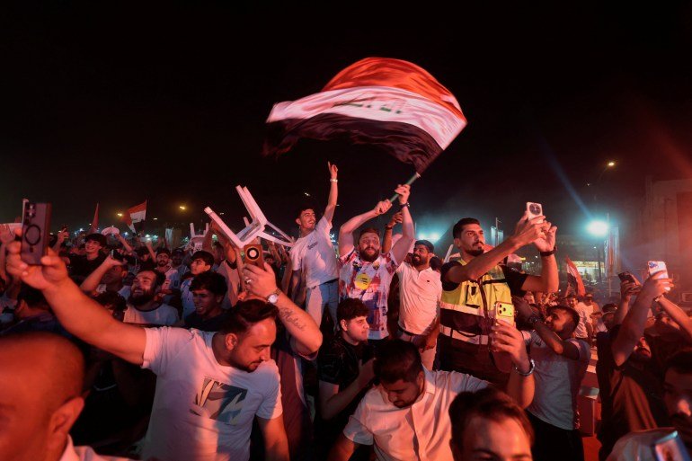 جماهير منتخب العراق تتابع منتخها بشغف كبير