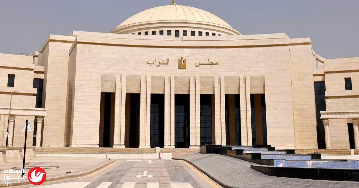 السيسي يدعو البرلمان لجلسة طارئة لمنح تفويض بالتدخل العسكري لحماية أمن السعودية