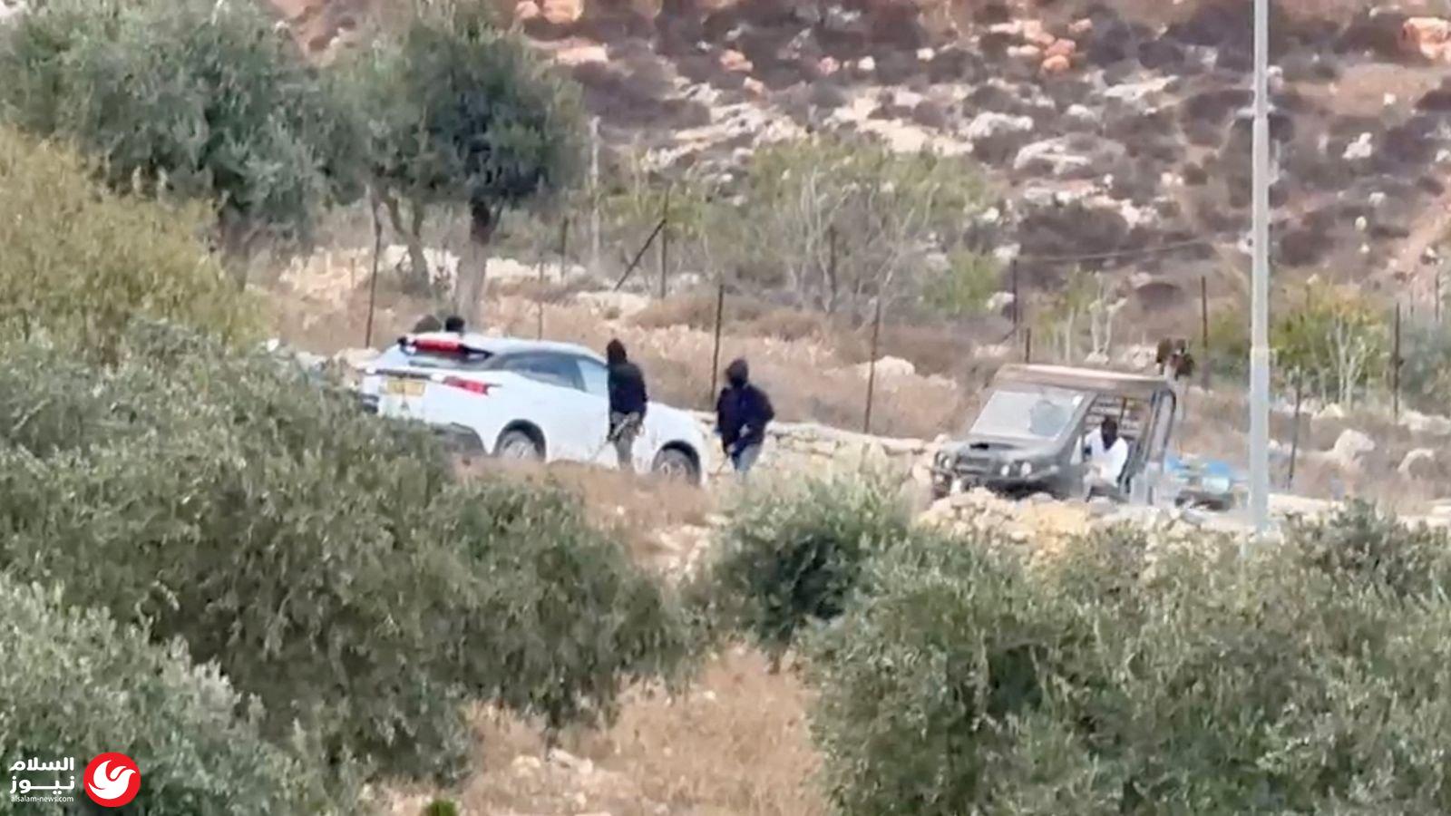 اعتداء لمستوطنين على دبلوماسيين أوروبيين وعمدة فرنسي في الضفة الغربية يثير تنديداً دولياً
