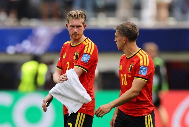 Soccer Football - FIFA World Cup 2026 - Group G - Belgium v Iran - Los Angeles Stadium, Inglewood, California, U.S. - June 21, 2026 Belgium's Kevin De Bruyne and Leandro Trossard react after the match REUTERS/Daniel Cole