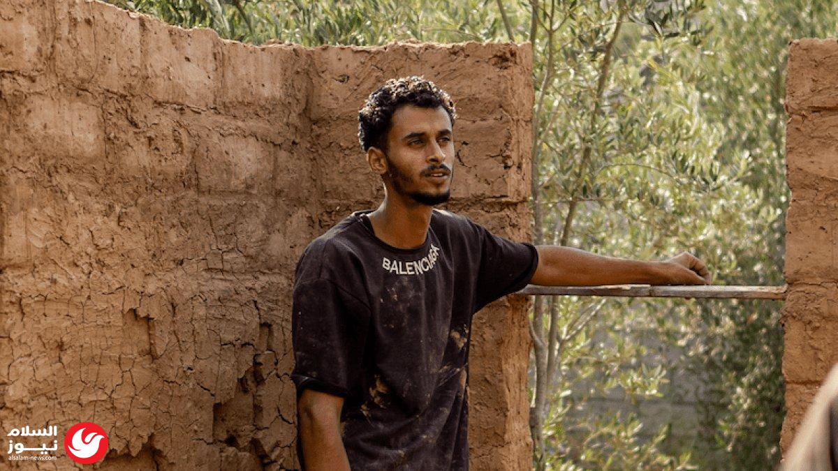 بديلًا عن الخيام.. فلسطيني يبتكر بيت الطين لمواجهة قسوة النزوح في غزة